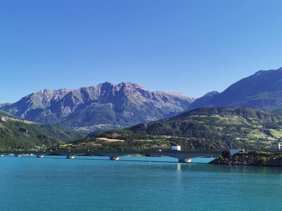Duplex Cocooning Avec Vue Lac Et Montagnes Savines Exterior photo